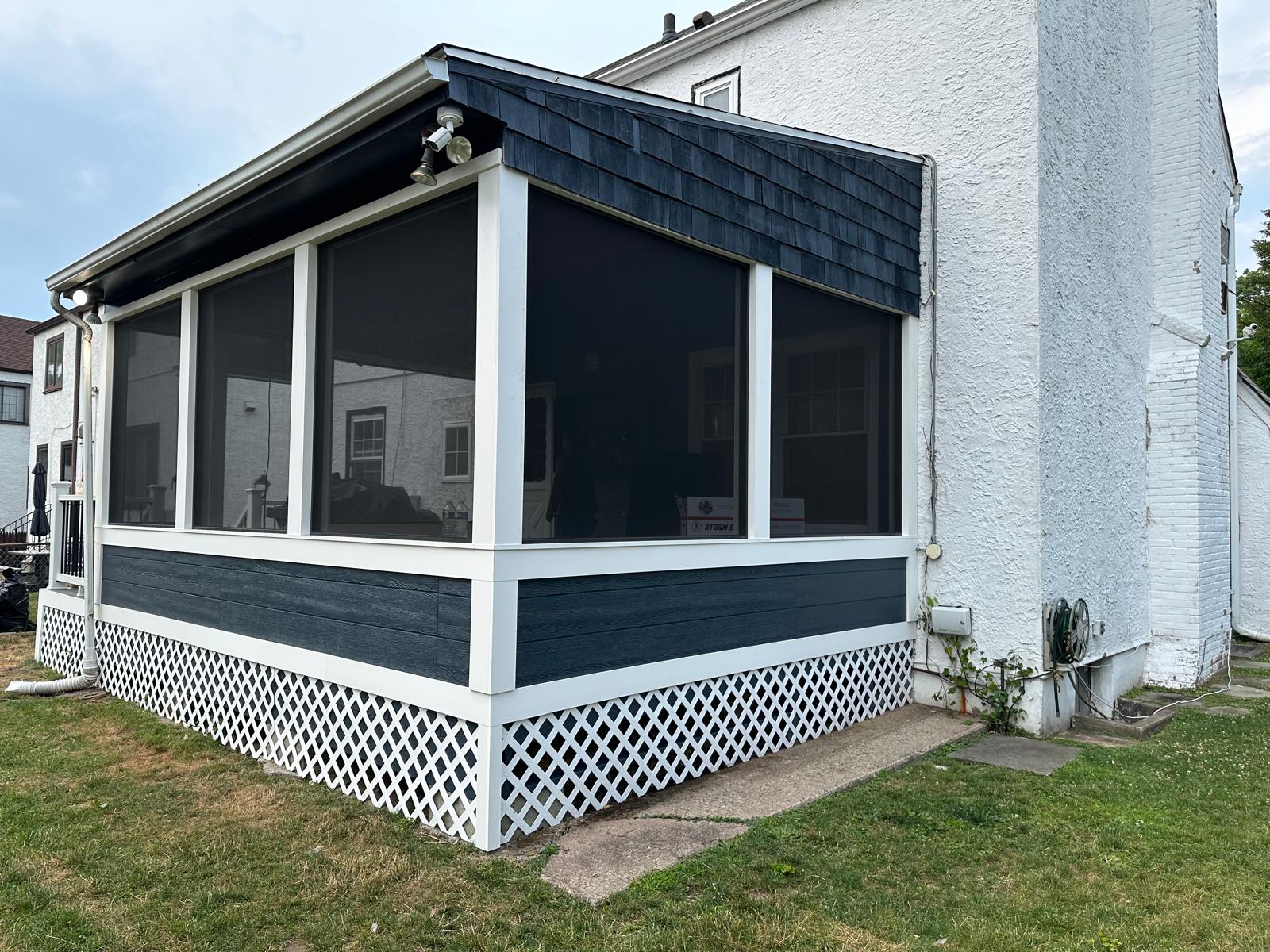 Screened In Porch - Image 10